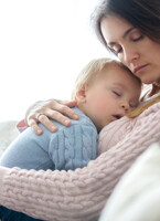 Baby-led weaning or spoon feeding? The difference it makes to your child's eating habits is actually very small